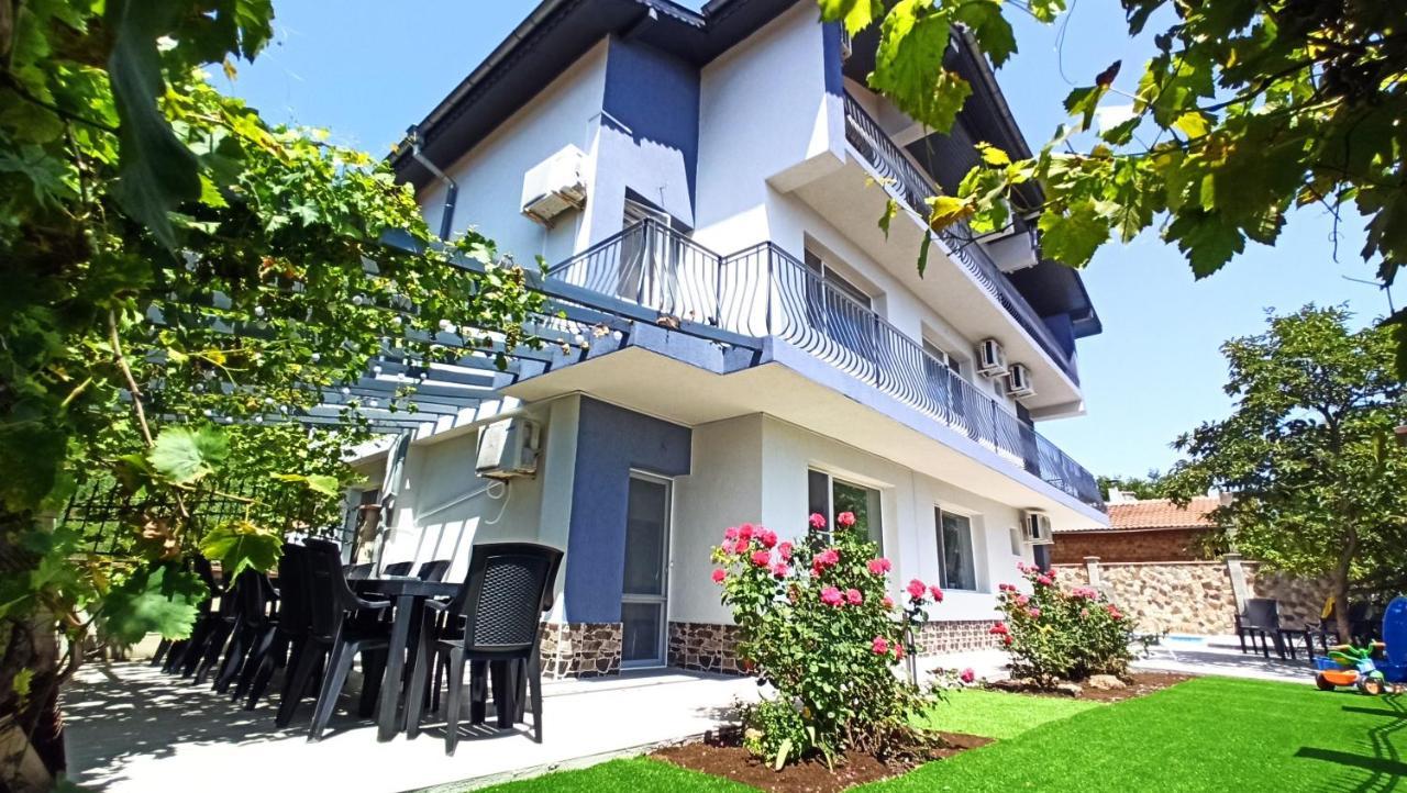Arode Villa Ovidius - Apartments Balcsik Kültér fotó