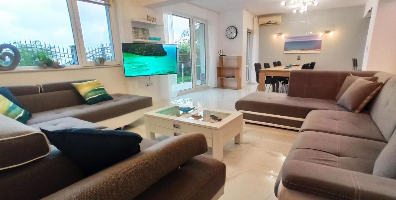 Arode Villa Ovidius - Apartments Balcsik Kültér fotó