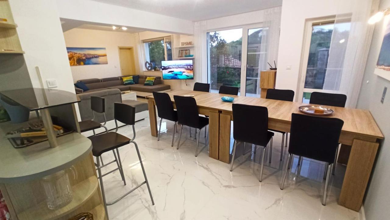 Arode Villa Ovidius - Apartments Balcsik Kültér fotó