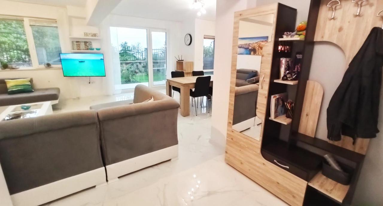 Arode Villa Ovidius - Apartments Balcsik Kültér fotó