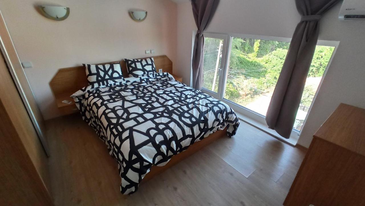 Arode Villa Ovidius - Apartments Balcsik Kültér fotó