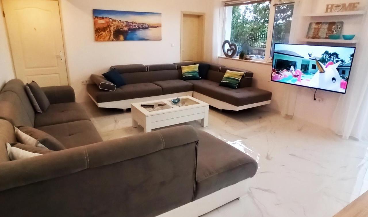 Arode Villa Ovidius - Apartments Balcsik Kültér fotó
